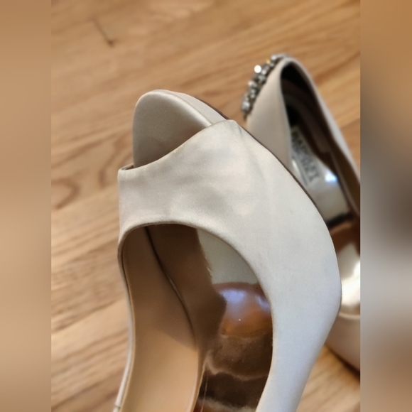 Badgley Mischka Kiara platform heels, sz 8 - Picture 7 of 9